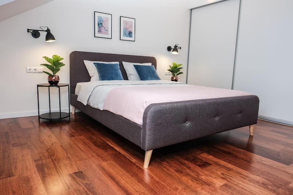 #Stayhere - Spacious Luxury Town Hall 3Bdr Apartment VNO Eksteriør bilde