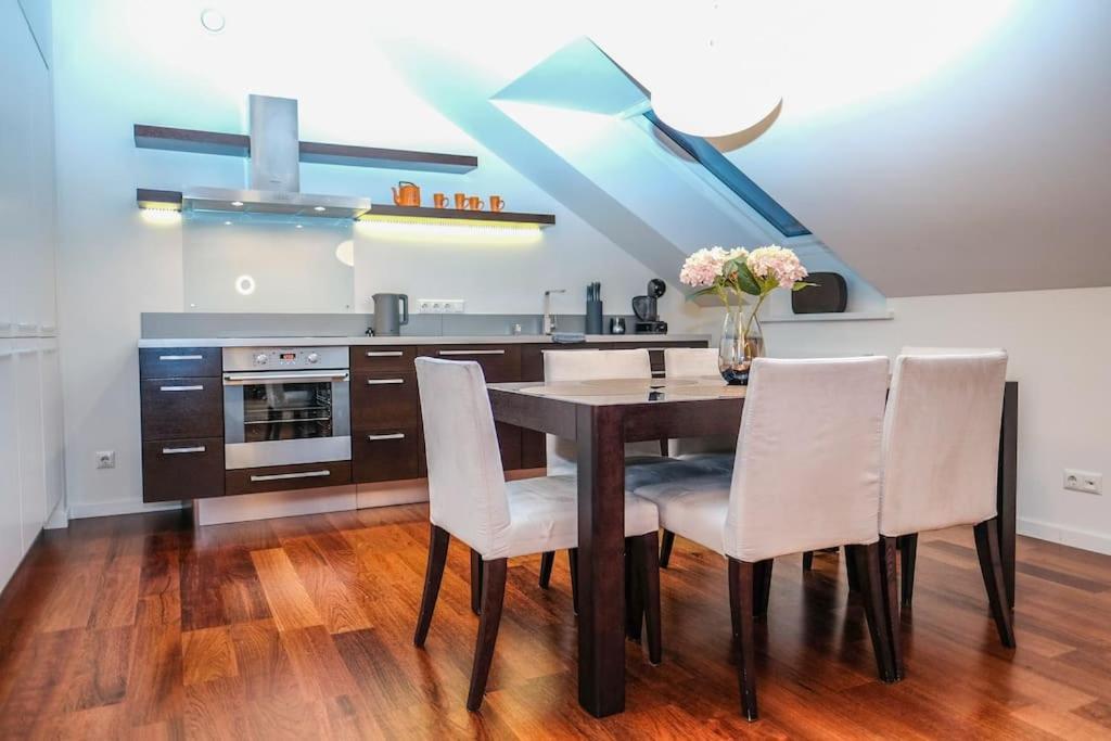 #Stayhere - Spacious Luxury Town Hall 3Bdr Apartment VNO Eksteriør bilde