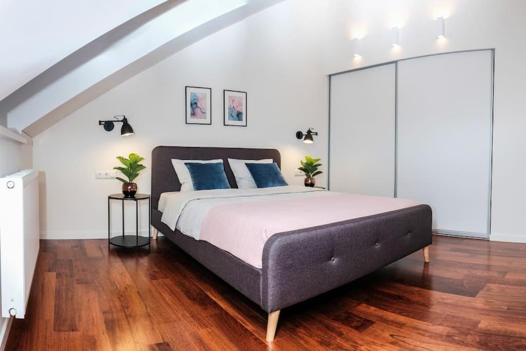 #Stayhere - Spacious Luxury Town Hall 3Bdr Apartment VNO Eksteriør bilde