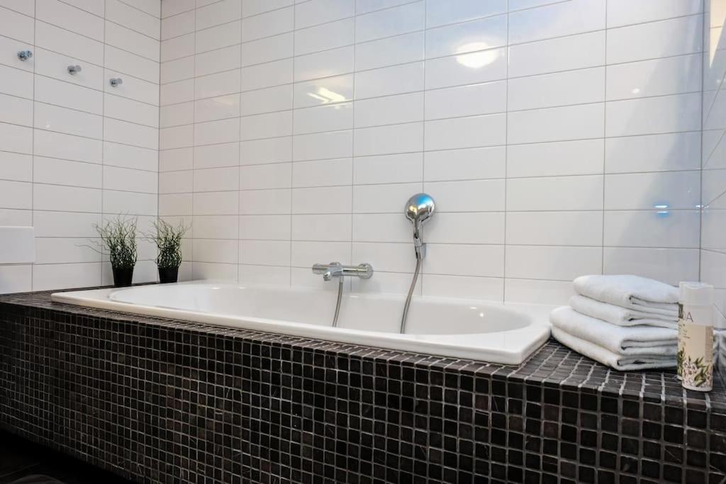 #Stayhere - Spacious Luxury Town Hall 3Bdr Apartment VNO Eksteriør bilde